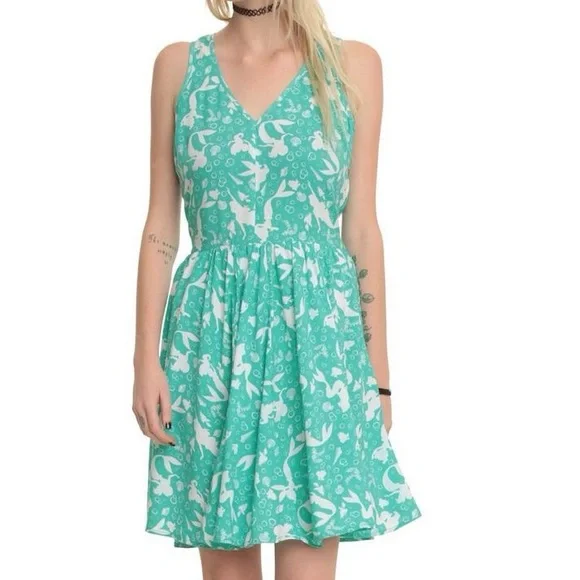 hebeos trumpet mermaid dress DAELLE – A & M Enterprises Bridal